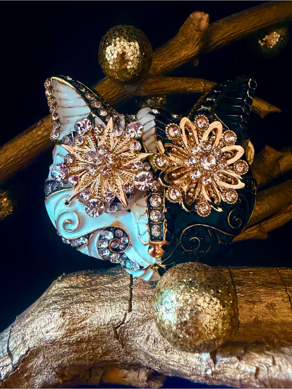 NWOT Big Beautiful Kitty Brooch!